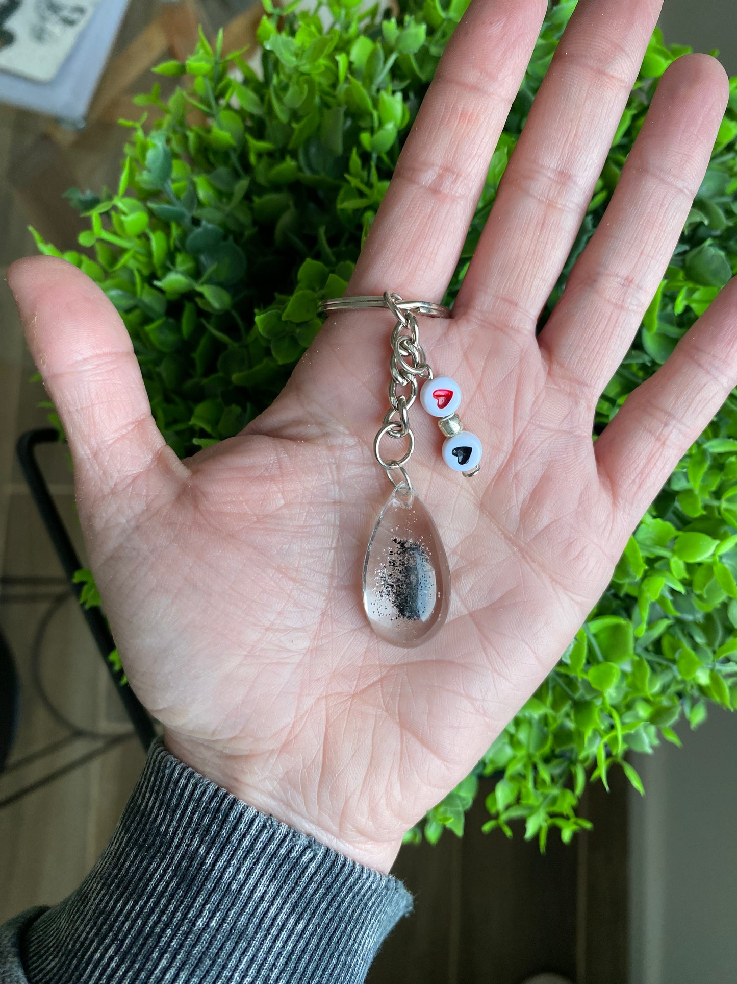 Llavero de Resina modelo gota